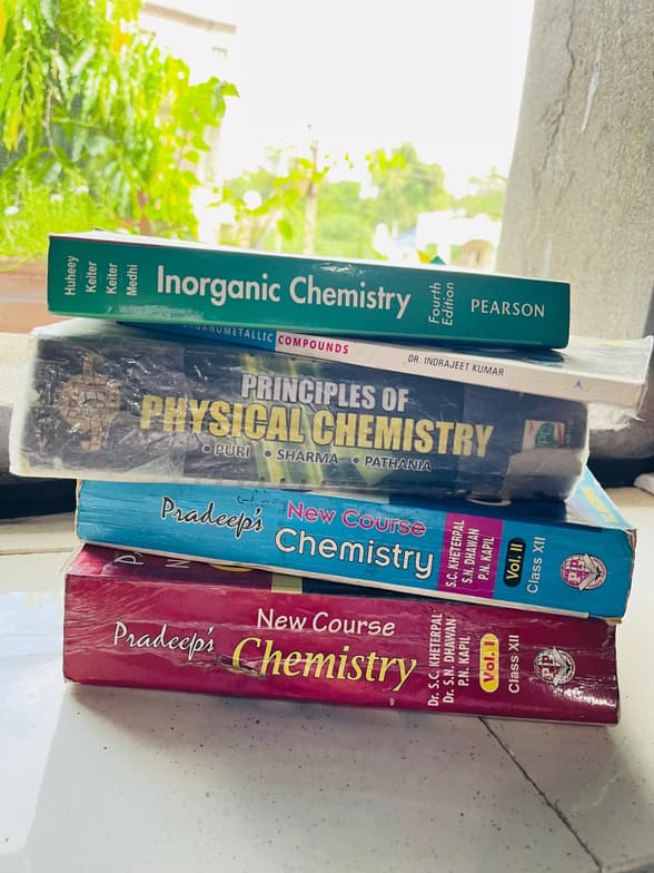 Chemistry learning materials by Kunhalika