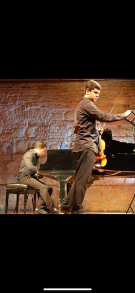 Profile photo of Diego, Violin tutor at Wiingy