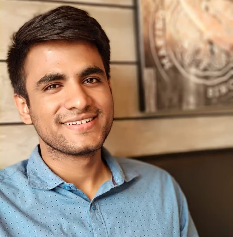 Profile photo of Basant, Economics tutor at Wiingy