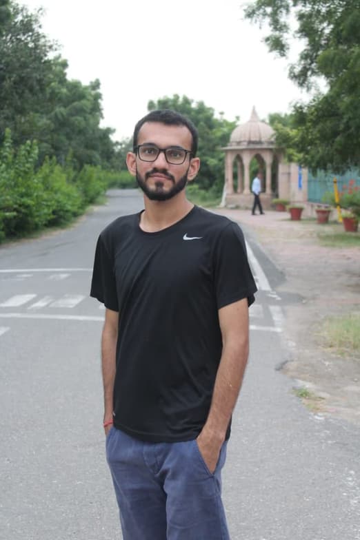 Profile photo of Dinesh , Economics tutor at Wiingy