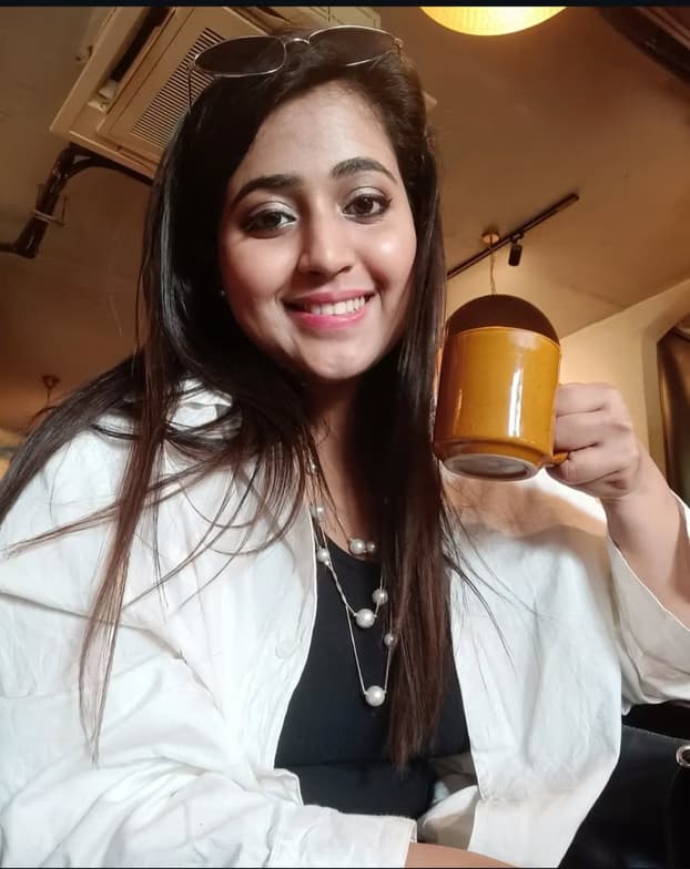 Profile photo of Akarshi, ESL tutor at Wiingy