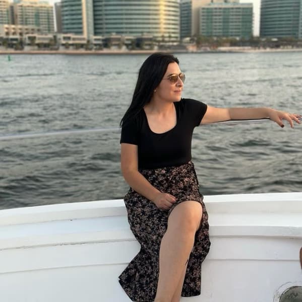 Travel snapshot of Majo during a trip