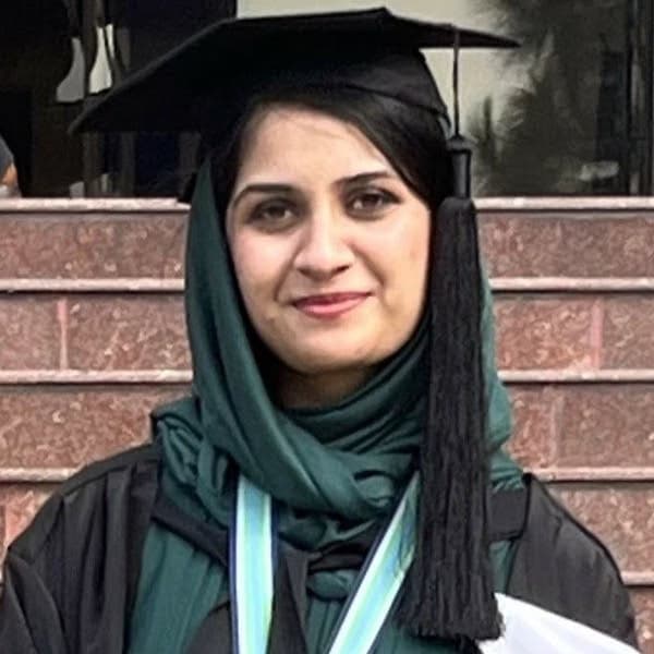 Graduation ceremony photo of Rija