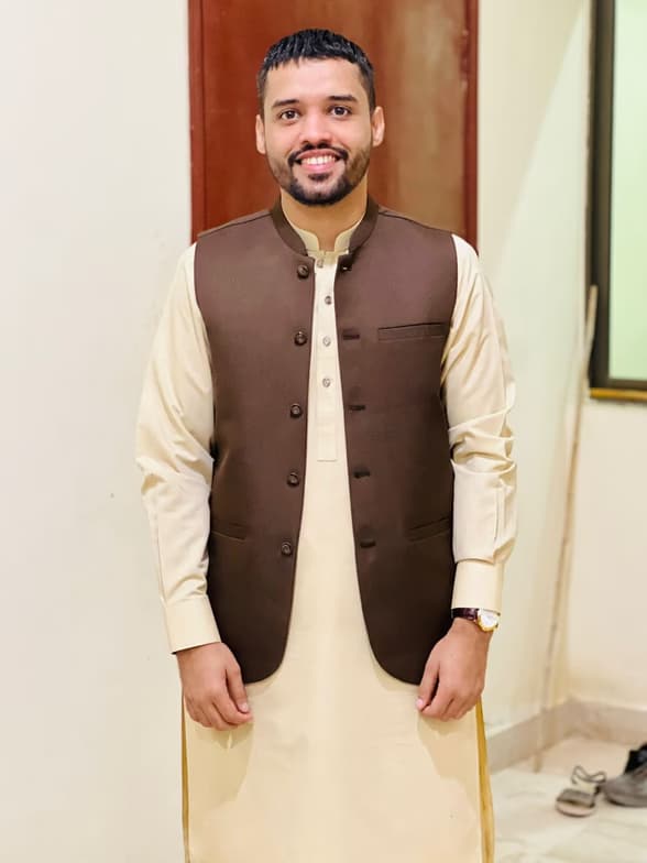 Profile photo of Zohair, Economics tutor at Wiingy