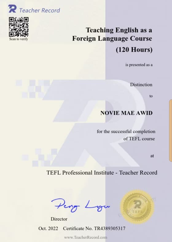 Verified degree or teaching certification of Novie Mae