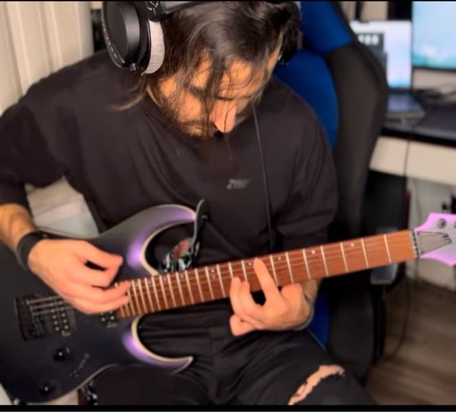 Profile photo of Sepehr (sep), Piano tutor at Wiingy