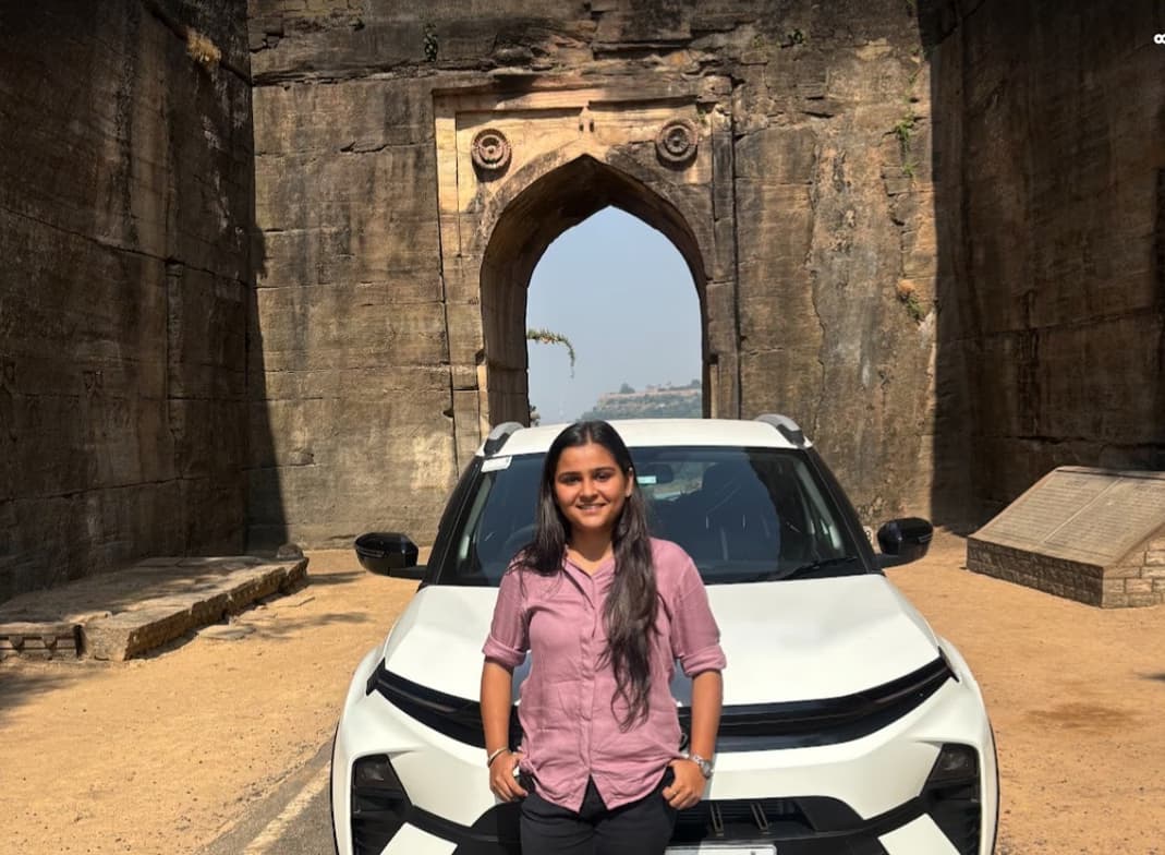 Profile photo of Ayushi, Mathematics tutor at Wiingy