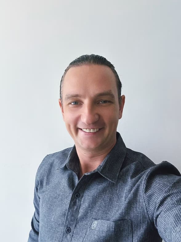 Profile photo of Arturas, English tutor at Wiingy