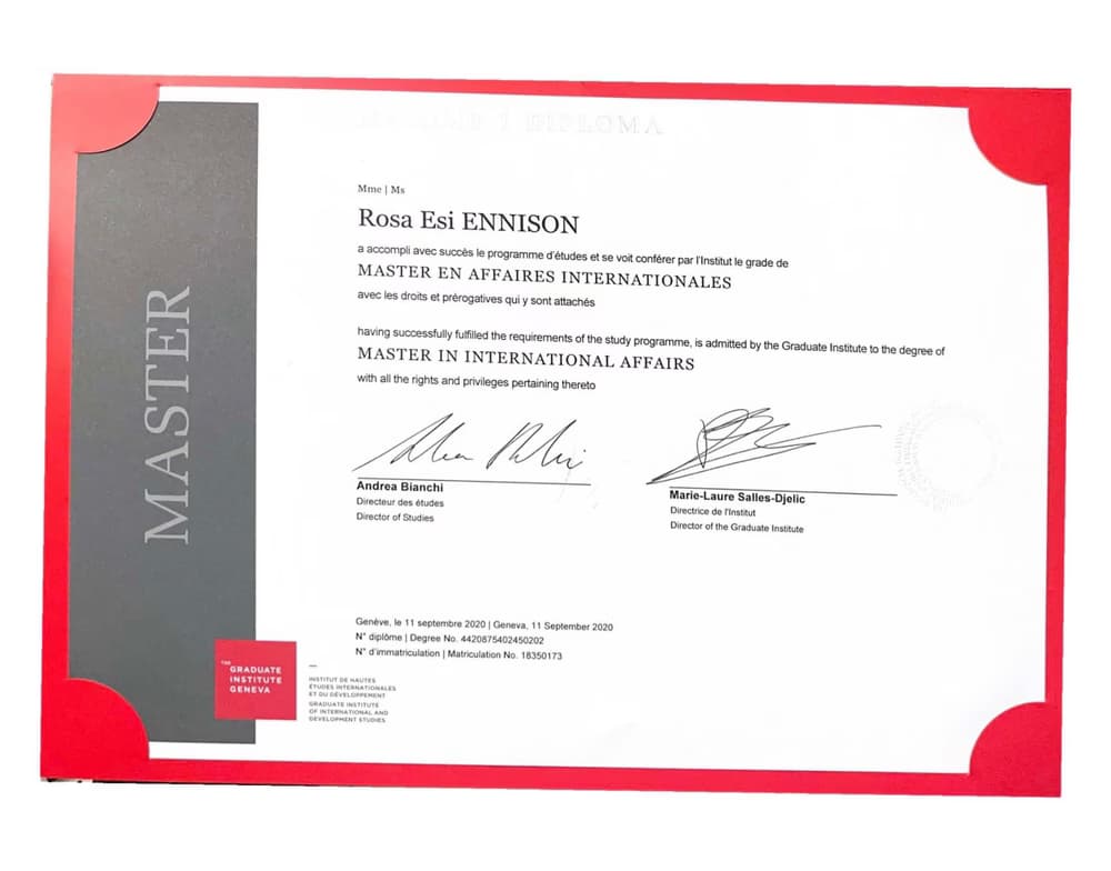 Verified degree or teaching certification of Rosa