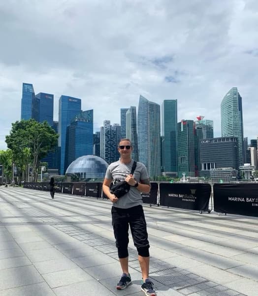 Travel snapshot of Arturas during a trip