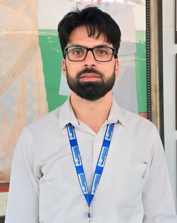Profile photo of Zahoor Ahmad , Physics tutor at Wiingy