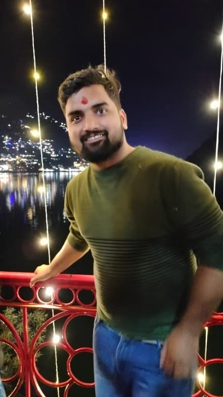 Profile photo of Utkarsh , Physics tutor at Wiingy