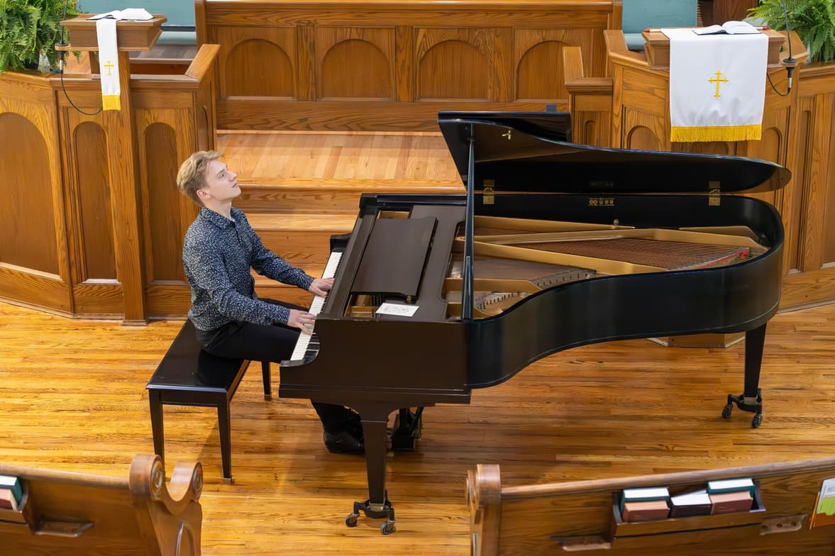 Casual photos of Jeremi, Wiingy tutor