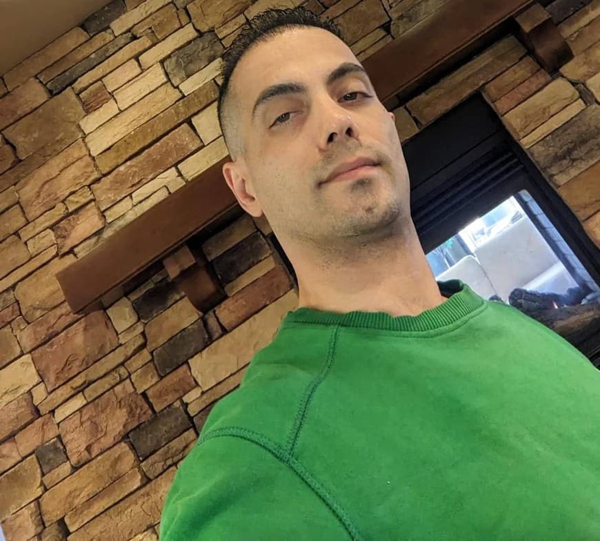 Profile photo of Amir, English tutor at Wiingy