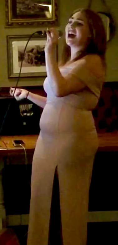 Profile photo of Sophie, Singing tutor at Wiingy