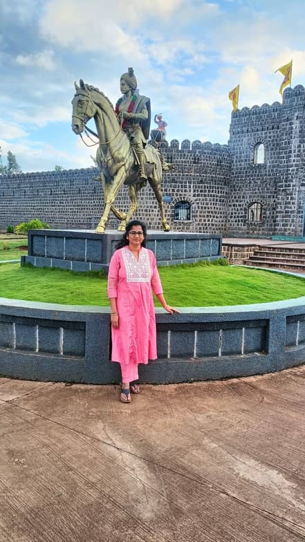 Profile photo of Rachana , Engineering tutor at Wiingy