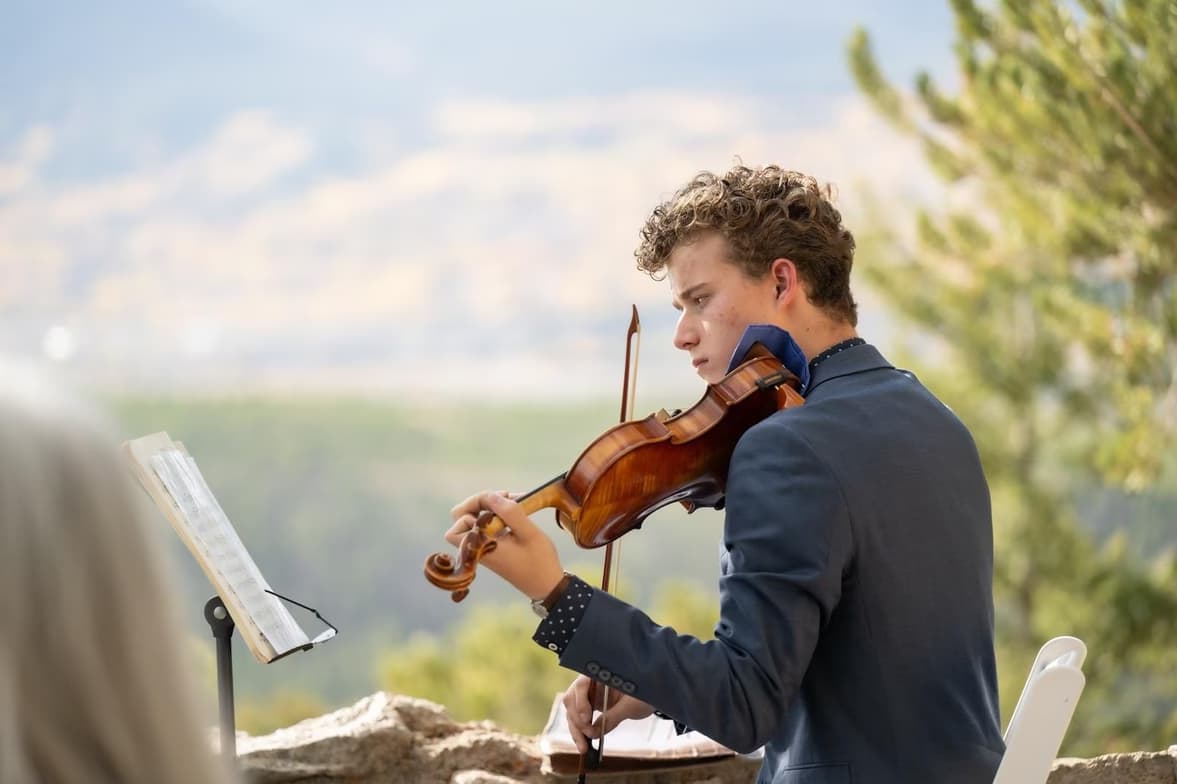 Profile photo of Robert, Violin tutor at Wiingy