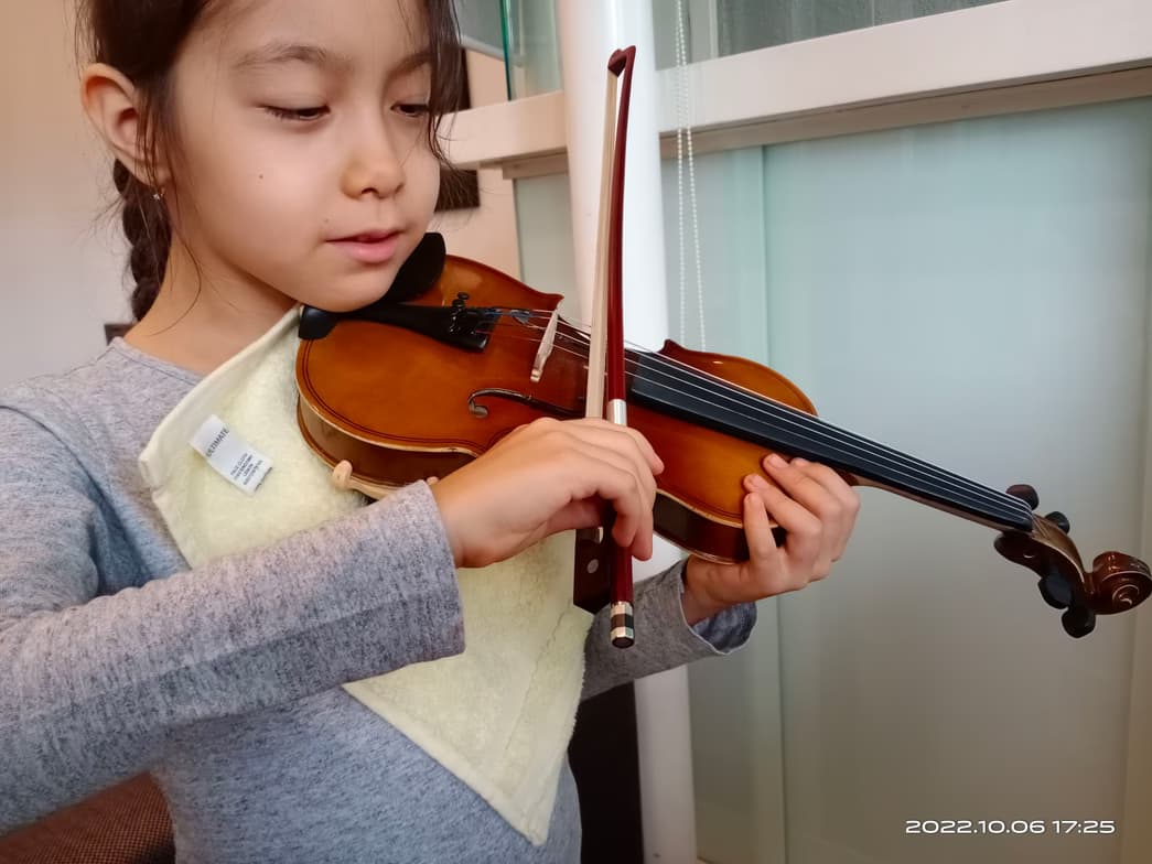 Anastasia conducting a lesson