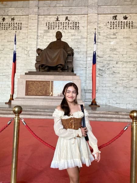 Profile photo of Michelle Mae, English tutor at Wiingy