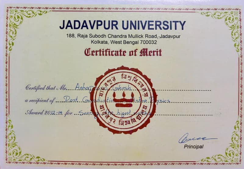 Arkapravo graduated from Maulana Azad College