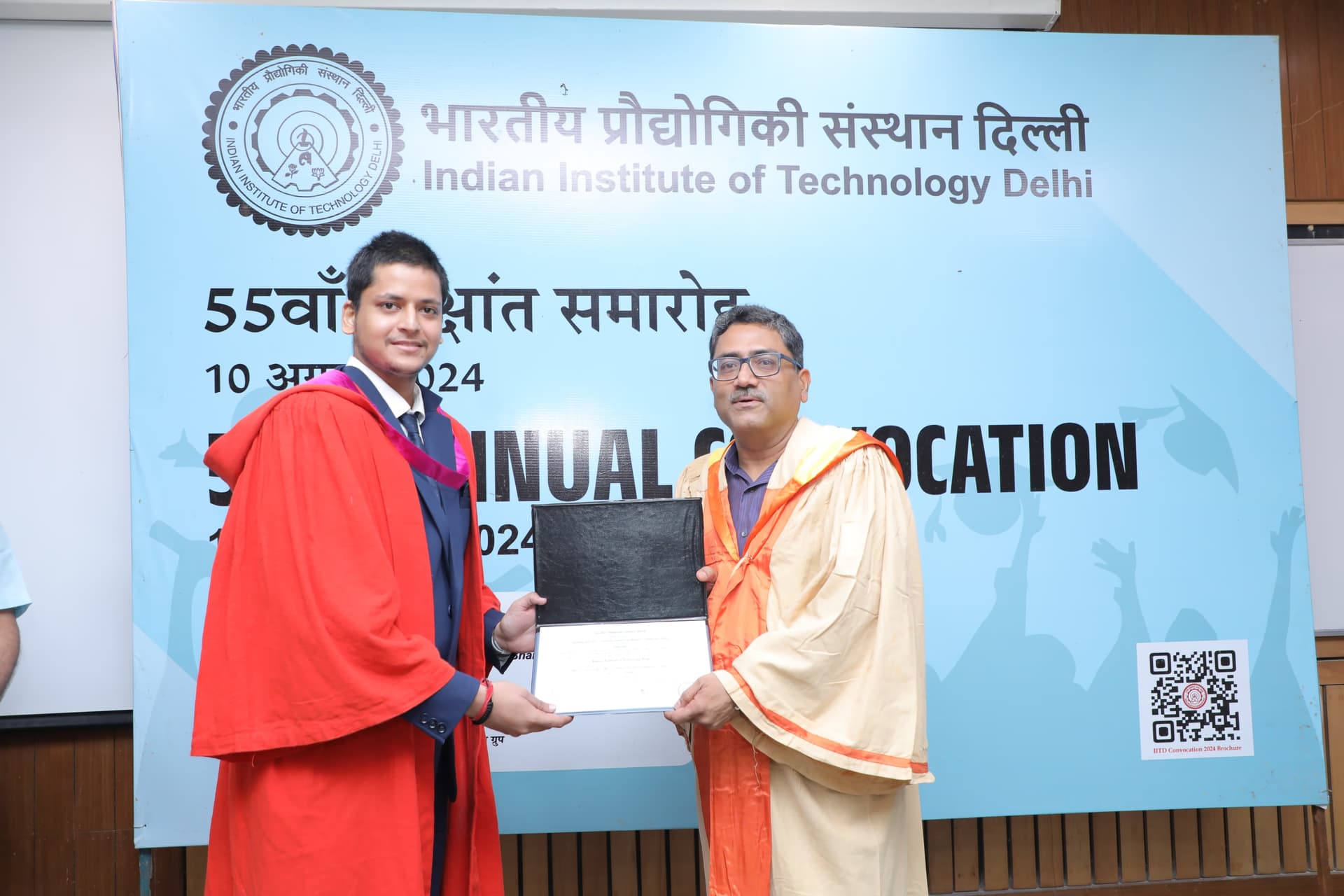 MAYANK graduated from University of Delhi